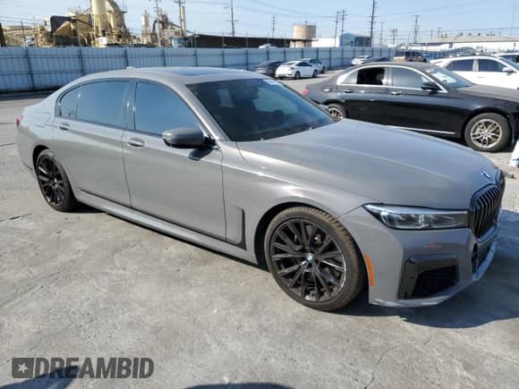 2021 BMW 7 Series 740i z VIN WBA7T2C09MCF32932, wystawiony jako Copart lot #65476015 z przebiegiem 68 519 mil mil oraz Szkoda całkowita • Salvage title. Historia ofert i sprzedaży dostępna na DreamBid. Obrazek 4.