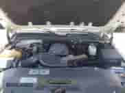 2005 Chevrolet Suburban Z71 z VIN 3GNFK16ZX5G191601, wystawiony jako IAAI lot #42727237 z przebiegiem 294 814 mil mil oraz . Historia ofert i sprzedaży dostępna na DreamBid. Obrazek 10.