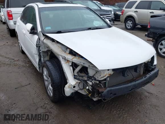 2010 Honda Accord EX-L с VIN 1HGCP2F86AA188070, выставлен на аукционе IAAI как лот 41805684 с пробегом 150 560 миль миль и . История ставок и продаж доступна на DreamBid. Изображение 6.