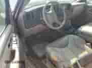 2002 GMC Sierra 1500 Denali z VIN 2GTFK69U421383350, wystawiony jako Copart lot #74765724 z przebiegiem Nie podano mil oraz Szkoda całkowita • Salvage title. Historia ofert i sprzedaży dostępna na DreamBid. Obrazek 8.