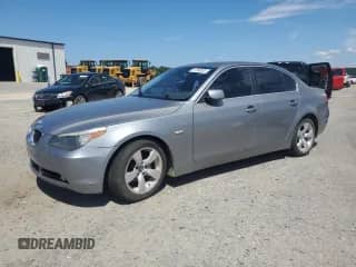 2007 BMW 5 Series 525i z VIN WBANE53547CW65503, wystawiony jako Copart lot #61288335 z przebiegiem 191 125 mil mil oraz Szkoda całkowita • Salvage title. Historia ofert i sprzedaży dostępna na DreamBid. Obrazek 1.