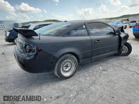 2009 Chevrolet Cobalt LS с VIN 1G1AS18H197194601, выставлен на аукционе Copart как лот 65317035 с пробегом 225 028 миль миль и Списание • Salvage title. История ставок и продаж доступна на DreamBid. Изображение 3.