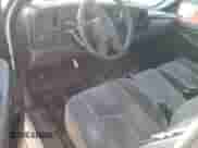 2006 Chevrolet Silverado 1500 Work Truck с VIN 3GCEK14V56G195822, выставлен на аукционе Copart как лот 41662095 с пробегом 236 950 миль миль и Списание • Salvage title. История ставок и продаж доступна на DreamBid. Изображение 8.