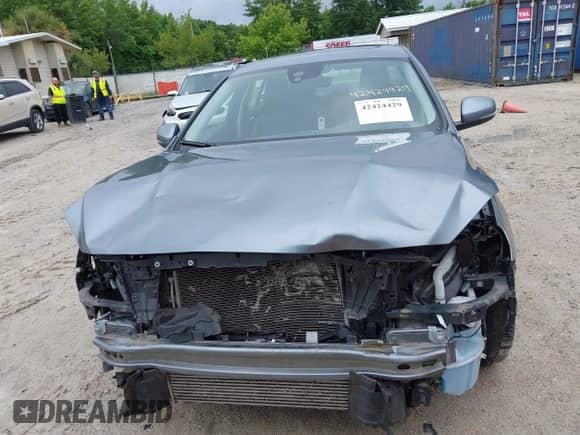 2018 Volvo S60 Inscription с VIN LYV402HKXJB167148, выставлен на аукционе IAAI как лот 42424429 с пробегом 72 126 миль миль и . История ставок и продаж доступна на DreamBid. Изображение 12.