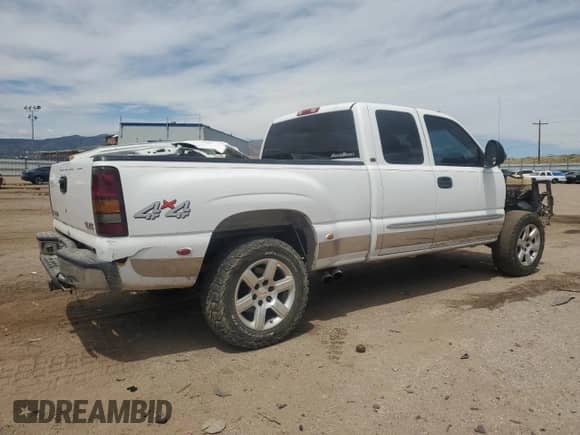 2003 GMC Sierra 1500 SLT с VIN 2GTEK19T431230068, выставлен на аукционе Copart как лот 68179495 с пробегом Не указан миль и Списание • Salvage title. История ставок и продаж доступна на DreamBid. Изображение 3.