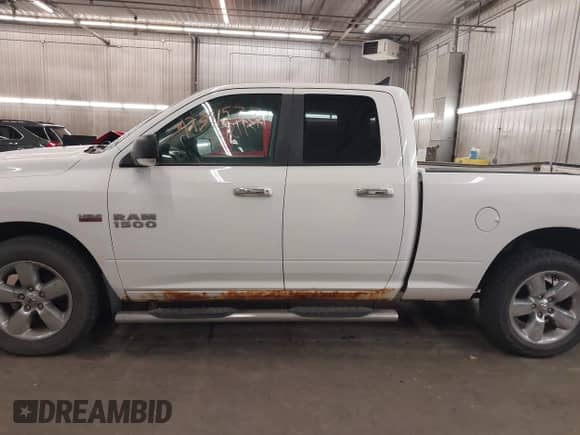2016 Ram 1500 Big Horn with VIN 1C6RR7GT4GS142895, listed as a IAAI auction lot 42391533 with 165,343 mi miles and . Bid and sale history available at DreamBid. Image 15.