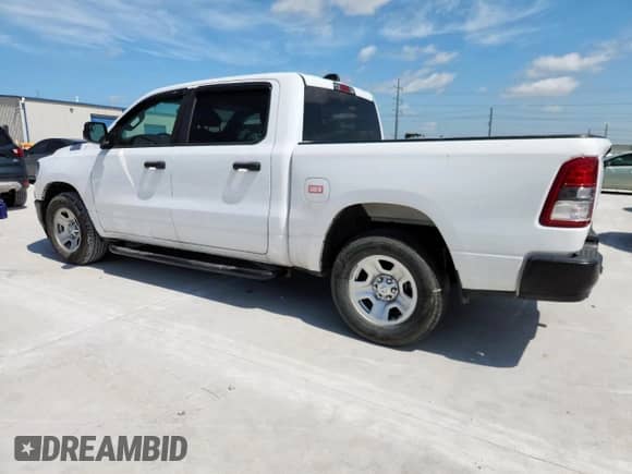 2023 Ram 1500 Tradesman с VIN 1C6SRFGT5PN586426, выставлен на аукционе Copart как лот 60134935 с пробегом 50 951 миль миль и Чистый • Clean title. История ставок и продаж доступна на DreamBid. Изображение 2.