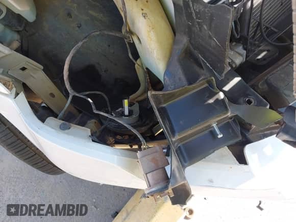 2013 Ford F-150 XL z VIN 1FTFW1CFXDKD72566, wystawiony jako IAAI lot #43180999 z przebiegiem 128 057 mil mil oraz . Historia ofert i sprzedaży dostępna na DreamBid. Obrazek 19.