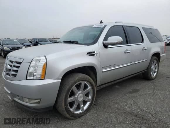 2011 Cadillac Escalade ESV Premium with VIN 1GYS3JEF4BR234766, listed as a Copart auction lot 81948885 with 215,396 mi miles and Salvage title. Bid and sale history available at DreamBid. Image 1.