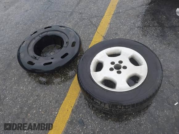 2007 Toyota Highlander w/3rd Row z VIN JTEDP21A570127252, wystawiony jako IAAI lot #43440688 z przebiegiem 266 800 mil mil oraz . Historia ofert i sprzedaży dostępna na DreamBid. Obrazek 12.