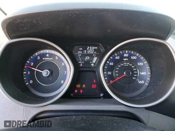 2013 Hyundai Elantra GLS with VIN KMHDH4AE8DU787589, listed as a Copart auction lot 86825545 with 131,202 mi miles and Salvage title. Bid and sale history available at DreamBid. Image 9.