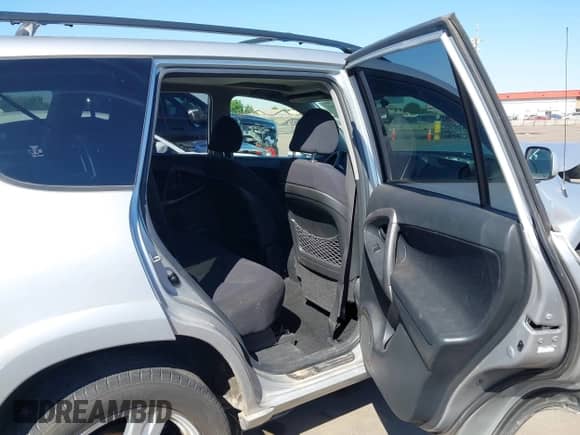 2006 Toyota RAV4 Sport with VIN JTMZD32V465002237, listed as a IAAI auction lot 43339661 with Not provided miles and . Bid and sale history available at DreamBid. Image 8.