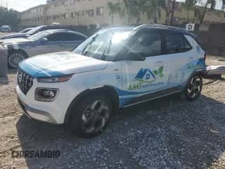 2022 Hyundai Venue SEL с VIN KMHRC8A3XNU189256, выставлен на аукционе Copart как лот 70017225 с пробегом 26 832 миль миль и На запчасти • Non repairable. История ставок и продаж доступна на DreamBid. Изображение 1.