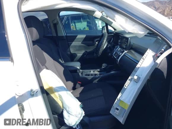 2022 Kia Sorento LX with VIN 5XYRG4LC7NG100789, listed as a IAAI auction lot 43429359 with 71,882 mi miles and . Bid and sale history available at DreamBid. Image 5.