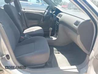 2001 Chevrolet Prizm с VIN 1Y1SK52861Z421412, выставлен на аукционе IAAI как лот 42535992 с пробегом 72 632 миль миль и . История ставок и продаж доступна на DreamBid. Изображение 5.