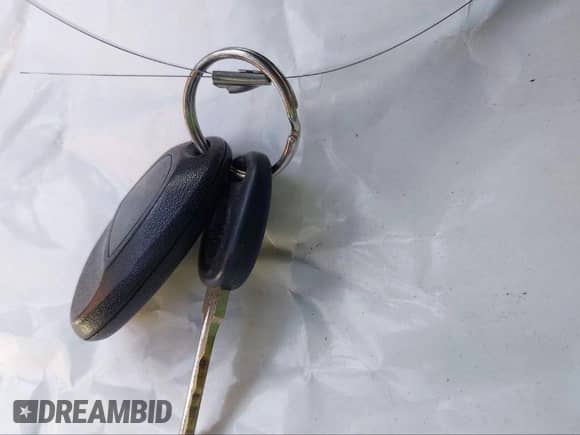 2007 Chevrolet Silverado 2500HD 1LT with VIN 1GCHK23697F554864, listed as a IAAI auction lot 41012105 with 282,817 mi miles and . Bid and sale history available at DreamBid. Image 11.