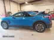 2024 Chevrolet Blazer EV eAWD LT z VIN 3GNKDBRJ6RS216307, wystawiony jako IAAI lot #41935806 z przebiegiem 10 850 mil mil oraz . Historia ofert i sprzedaży dostępna na DreamBid. Obrazek 14.