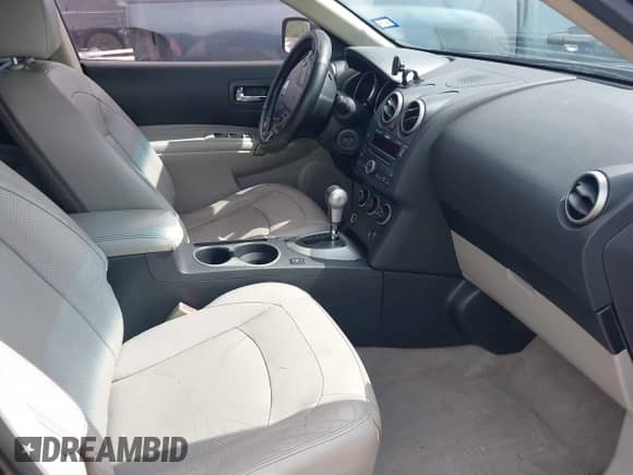 2010 Nissan Rogue S with VIN JN8AS5MV9AW119296, listed as a IAAI auction lot 42717446 with 185,551 mi miles and . Bid and sale history available at DreamBid. Image 5.