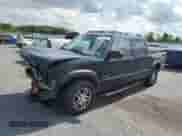 2004 Chevrolet S-10 LS z VIN 1GCDT13X74K134585, wystawiony jako Copart lot #57352545 z przebiegiem 174 241 mil mil oraz Szkoda całkowita • Salvage title. Historia ofert i sprzedaży dostępna na DreamBid. Obrazek 1.