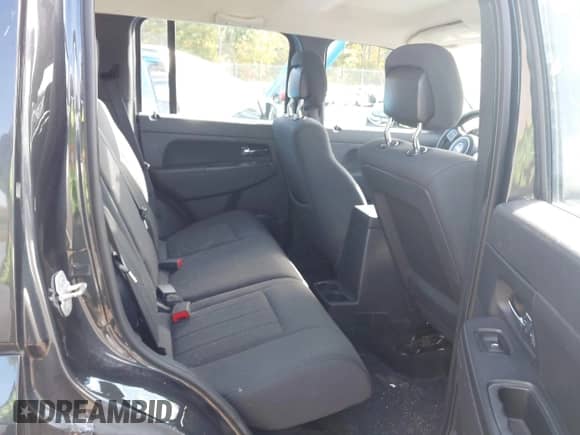 2011 Jeep Liberty Sport with VIN 1J4PN2GK7BW536702, listed as a IAAI auction lot 43309648 with 124,736 mi miles and . Bid and sale history available at DreamBid. Image 8.