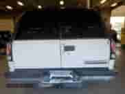 1998 Chevrolet Suburban с VIN 1GNEC16R3WJ314003, выставлен на аукционе Copart как лот 78271654 с пробегом 283 661 миль миль и Чистый • Clean title. История ставок и продаж доступна на DreamBid. Изображение 6.