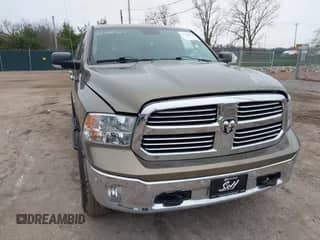 2014 Ram 1500 Big Horn z VIN 1C6RR7LM9ES475184, wystawiony jako IAAI lot #41140021 z przebiegiem 103 180 mil mil oraz . Historia ofert i sprzedaży dostępna na DreamBid. Obrazek 1.