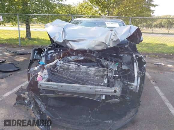 2020 Honda HR-V LX с VIN 3CZRU6H3XLM714226, выставлен на аукционе IAAI как лот 43113507 с пробегом 56 275 миль миль и . История ставок и продаж доступна на DreamBid. Изображение 6.