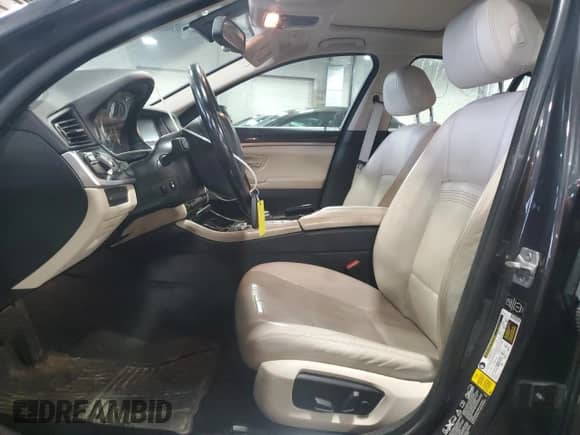 2014 BMW 5 Series 535d xDrive с VIN WBAFV3C55ED684318, выставлен на аукционе Copart как лот 72100085 с пробегом 228 946 миль миль и Списание • Salvage title. История ставок и продаж доступна на DreamBid. Изображение 7.