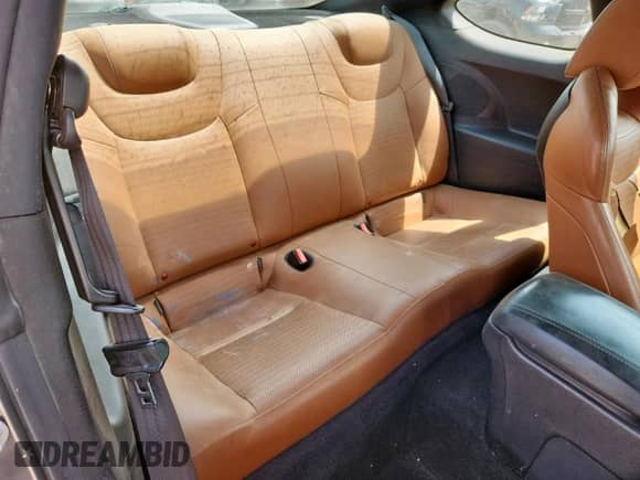 2013 Hyundai Genesis Coupe R-Spec с VIN KMHHU6KJ1DU109075, выставлен на аукционе Copart как лот 61351575 с пробегом 112 625 миль миль и Списание • Salvage title. История ставок и продаж доступна на DreamBid. Изображение 10.