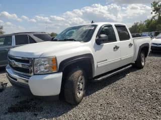 2011 Chevrolet Silverado 1500 LS z VIN 3GCPCREA4BG187396, wystawiony jako Copart lot #55166845 z przebiegiem 127 910 mil mil oraz Szkoda całkowita • Salvage title. Historia ofert i sprzedaży dostępna na DreamBid. Obrazek 1.
