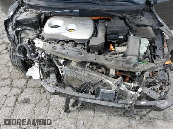 2017 Hyundai Sonata Limited с VIN KMHE54L20HA072698, выставлен на аукционе Copart как лот 82130595 с пробегом 97 881 миль миль и Списание • Salvage title. История ставок и продаж доступна на DreamBid. Изображение 11.