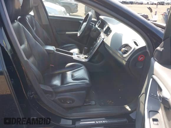 2012 Volvo S60 T5 с VIN YV1622FS4C2119147, выставлен на аукционе IAAI как лот 43239923 с пробегом 171 696 миль миль и . История ставок и продаж доступна на DreamBid. Изображение 5.