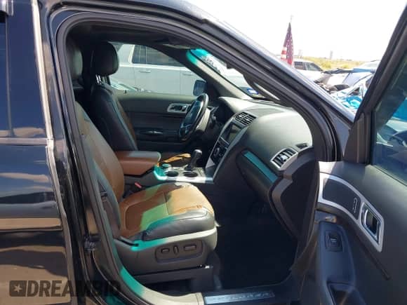 2011 Ford Explorer Limited with VIN 1FMHK8F8XBGA51102, listed as a IAAI auction lot 43050105 with 140,589 mi miles and . Bid and sale history available at DreamBid. Image 5.