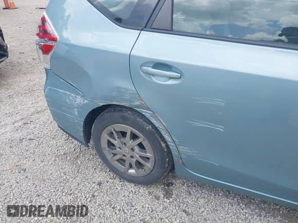 2015 Toyota Prius Two z VIN JTDZN3EU0FJ036909, wystawiony jako IAAI lot #42606783 z przebiegiem 67 013 mil mil oraz . Historia ofert i sprzedaży dostępna na DreamBid. Obrazek 18.