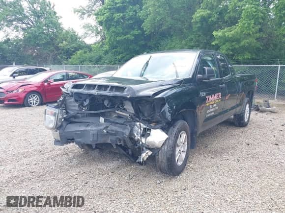 2018 Toyota Tundra SR с VIN 5TFUW5F19JX725912, выставлен на аукционе IAAI как лот 42437463 с пробегом 193 630 миль миль и . История ставок и продаж доступна на DreamBid. Изображение 19.