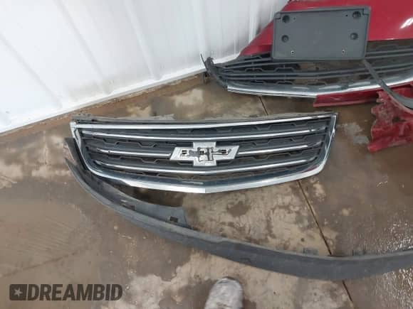 2013 Chevrolet Traverse LT z VIN 1GNKVGKD2DJ123860, wystawiony jako IAAI lot #42683933 z przebiegiem 182 801 mil mil oraz . Historia ofert i sprzedaży dostępna na DreamBid. Obrazek 19.