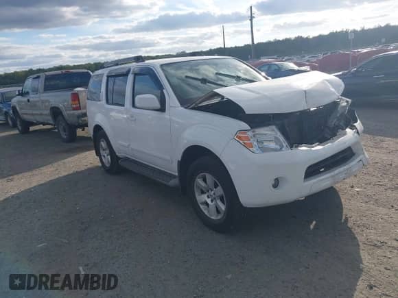 2011 Nissan Pathfinder S with VIN 5N1AR1NN5BC629626, listed as a IAAI auction lot 43344390 with 133,160 mi miles and . Bid and sale history available at DreamBid. Image 1.