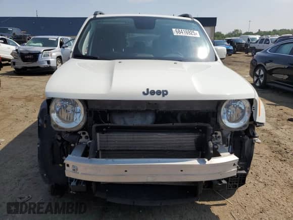 2018 Jeep Renegade Latitude with VIN ZACCJABBXJPH69227, listed as a Copart auction lot 68416925 with 95,962 mi miles and Salvage title. Bid and sale history available at DreamBid. Image 5.