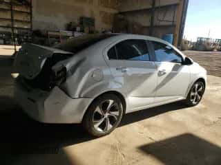 2020 Chevrolet Sonic Premier с VIN 1G1JF5SB9L4111621, выставлен на аукционе Copart как лот 70652655 с пробегом 85 927 миль миль и Списание • Salvage title. История ставок и продаж доступна на DreamBid. Изображение 3.