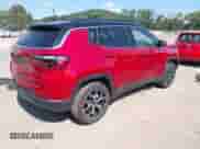2025 Jeep Compass Limited z VIN 3C4NJDCN9ST516770, wystawiony jako IAAI lot #42918211 z przebiegiem 4 787 mil mil oraz . Historia ofert i sprzedaży dostępna na DreamBid. Obrazek 4.
