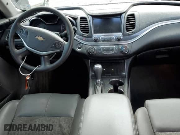 2018 Chevrolet Impala LS z VIN 1G11X5S39JU109810, wystawiony jako Copart lot #48681105 z przebiegiem 204 858 mil mil oraz Szkoda całkowita • Salvage title. Historia ofert i sprzedaży dostępna na DreamBid. Obrazek 8.