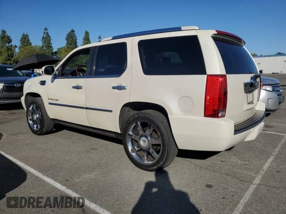 2007 Cadillac Escalade z VIN 1GYEC63807R399154, wystawiony jako Copart lot #82742335 z przebiegiem 200 218 mil mil oraz Czysty tytuł • Clean title. Historia ofert i sprzedaży dostępna na DreamBid. Obrazek 2.