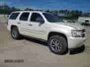 2008 Chevrolet Tahoe LTZ с VIN 1GNFC13J18R238238, выставлен на аукционе Copart как лот 70497305 с пробегом Не указан миль и Списание • Salvage title. История ставок и продаж доступна на DreamBid. Изображение 4.