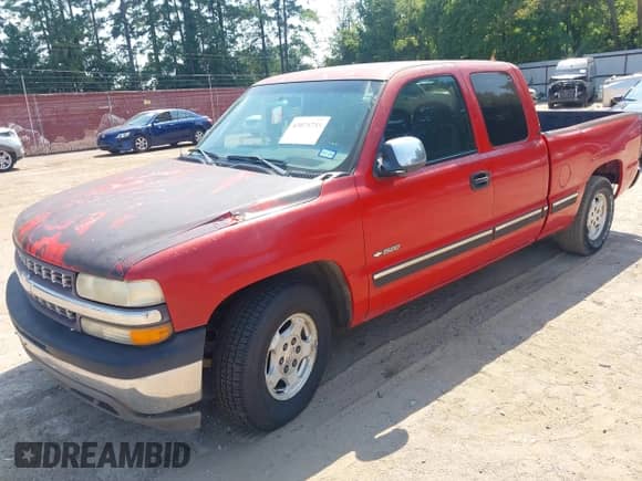 2002 Chevrolet Silverado 1500 LS с VIN 2GCEC19T321427292, выставлен на аукционе IAAI как лот 43071733 с пробегом 190 866 миль миль и . История ставок и продаж доступна на DreamBid. Изображение 2.