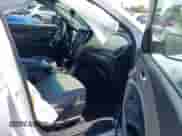2018 Hyundai Santa Fe 2.4L с VIN 5XYZTDLB0JG563984, выставлен на аукционе IAAI как лот 42492382 с пробегом 57 832 миль миль и . История ставок и продаж доступна на DreamBid. Изображение 5.