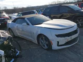 2021 Chevrolet Camaro 1LT с VIN 1G1FB3DS5M0104001, выставлен на аукционе IAAI как лот 41395453 с пробегом 104 825 миль миль и . История ставок и продаж доступна на DreamBid. Изображение 1.