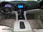 2015 Cadillac Escalade ESV Premium с VIN 1GYS4TKJ6FR615445, выставлен на аукционе Copart как лот 90133125 с пробегом 85 220 миль миль и Чистый • Clean title. История ставок и продаж доступна на DreamBid. Изображение 8.