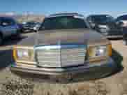 1983 Mercedes-Benz 300 SD с VIN WDBCB20A0DB050904, выставлен на аукционе Copart как лот 85716515 с пробегом 244 458 миль миль и Чистый • Clean title. История ставок и продаж доступна на DreamBid. Изображение 5.