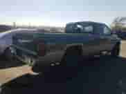 1999 Dodge 2500 z VIN 3B7KF23W6XG191514, wystawiony jako Copart lot #73981044 z przebiegiem 157 342 mil mil oraz Szkoda całkowita • Salvage title. Historia ofert i sprzedaży dostępna na DreamBid. Obrazek 3.