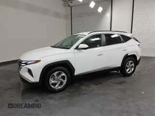 2024 Hyundai Tucson SEL z VIN 5NMJBCDE2RH407983, wystawiony jako Copart lot #90268025 z przebiegiem 38 389 mil mil oraz Czysty tytuł • Clean title. Historia ofert i sprzedaży dostępna na DreamBid. Obrazek 1.